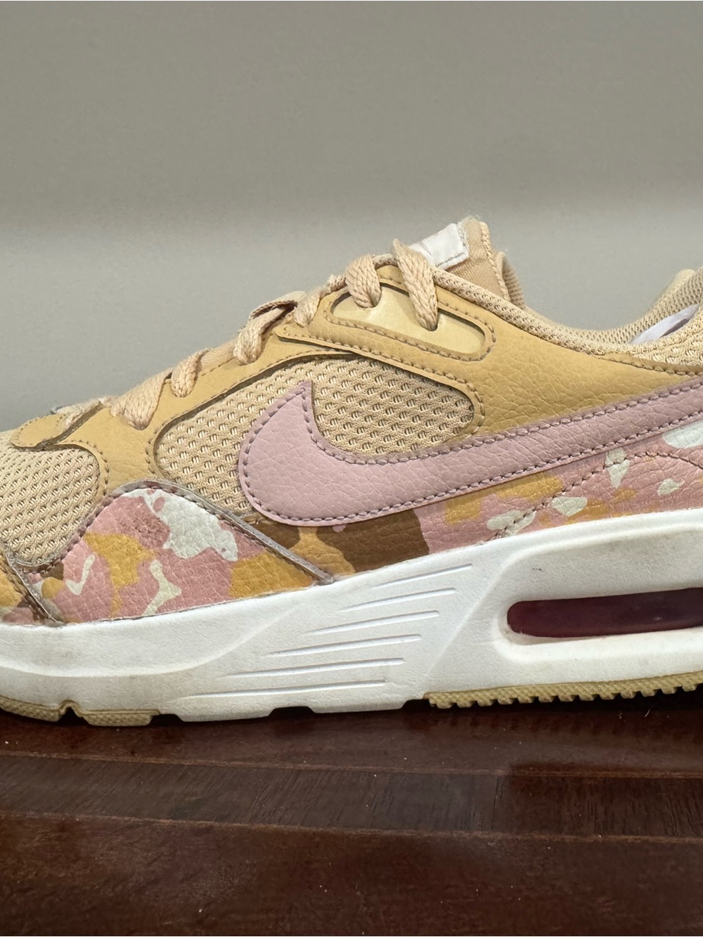 Nike Women's Air Max SC "Sesame Pink Camo" Size 7